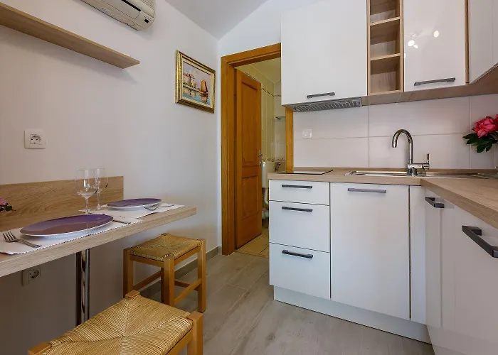 Bezauberndes Nur 100 Meter Zum Mit Sauna, Whirlpool, Meerblick, Wifi