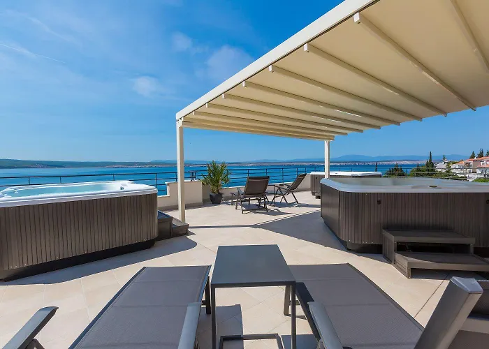 Apartmán Bezauberndes Nur 100 Meter Zum Mit Sauna, Whirlpool, Meerblick, Wifi Dramalj