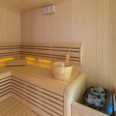 Bezauberndes Nur 100 Meter Zum Mit Sauna, Whirlpool, Meerblick, Wifi *