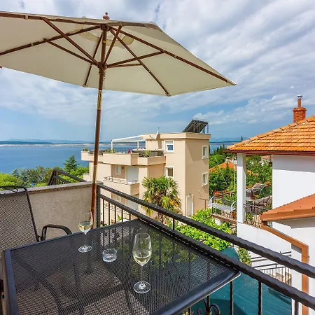 Bezauberndes Nur 100 Meter Zum Mit Sauna, Whirlpool, Meerblick, Wifi Lejlighed Dramalj
