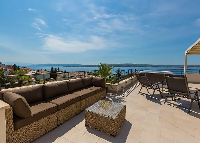 Bezauberndes Nur 100 Meter Zum Mit Sauna, Whirlpool, Meerblick, Wifi * Dramalj